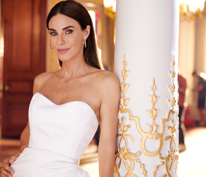 Defne Samyeli “Only the Best!” Performansıyla Sahnede!