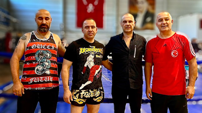 İbrahim Murat Gündüz, kickboks sporcularına olan desteğini vurguladı